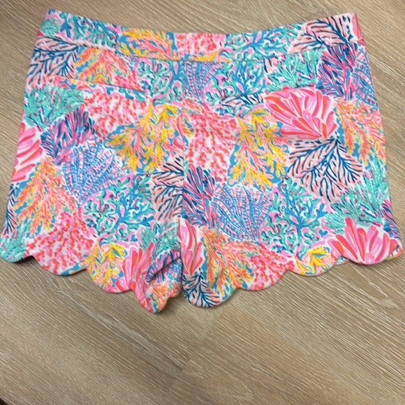 Lilly Pulitzer Buttercup Knit Scalloped Shorts Multi Splashdance Size 10 NWT - Picture 9 of 9